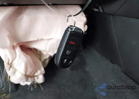 2025 Jeep Compass Limited 4X4 z USA, uszkodzony, nr VIN 3C4NJDCN7ST571735